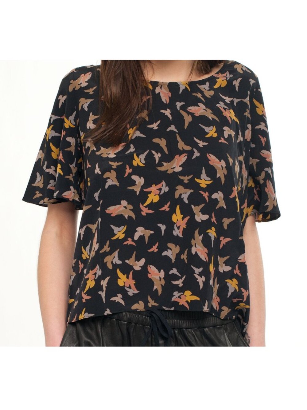 NWOT MYNE by Ashley Ann Black Birds Print 100% Silk Blouse Shirt Size 6 M